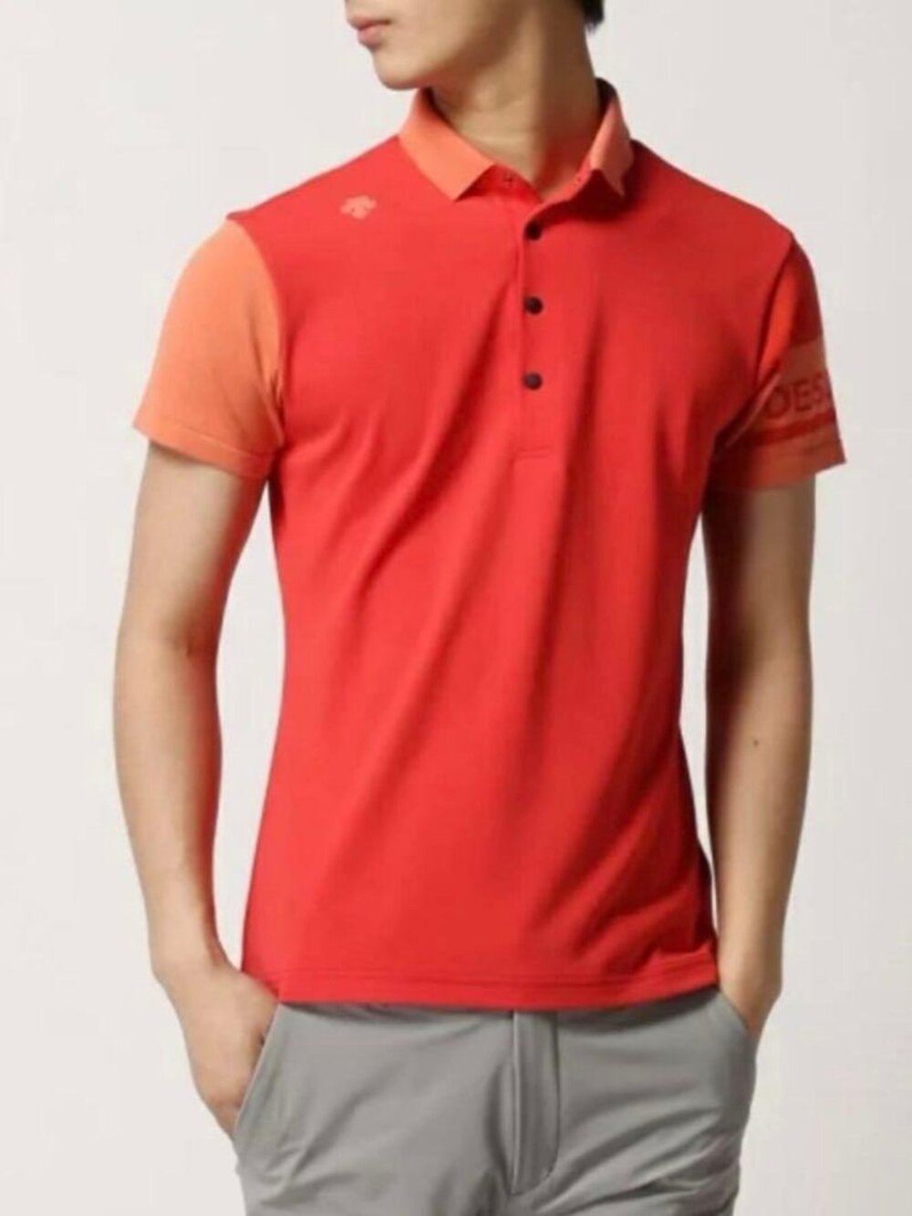 DESCENTE GOLF  SHIRT  Size Medium (2550)